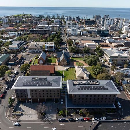 Hotel Totto Wollongong Bagian luar foto