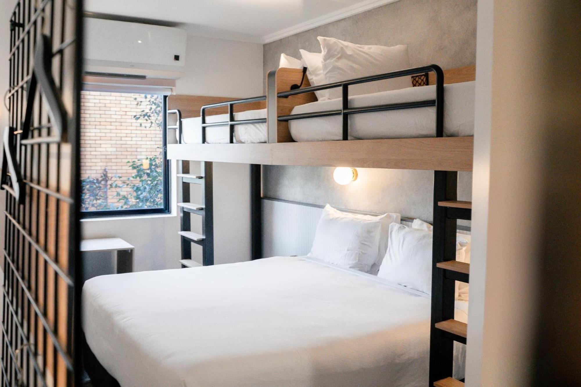 Hotel Totto Wollongong Bagian luar foto